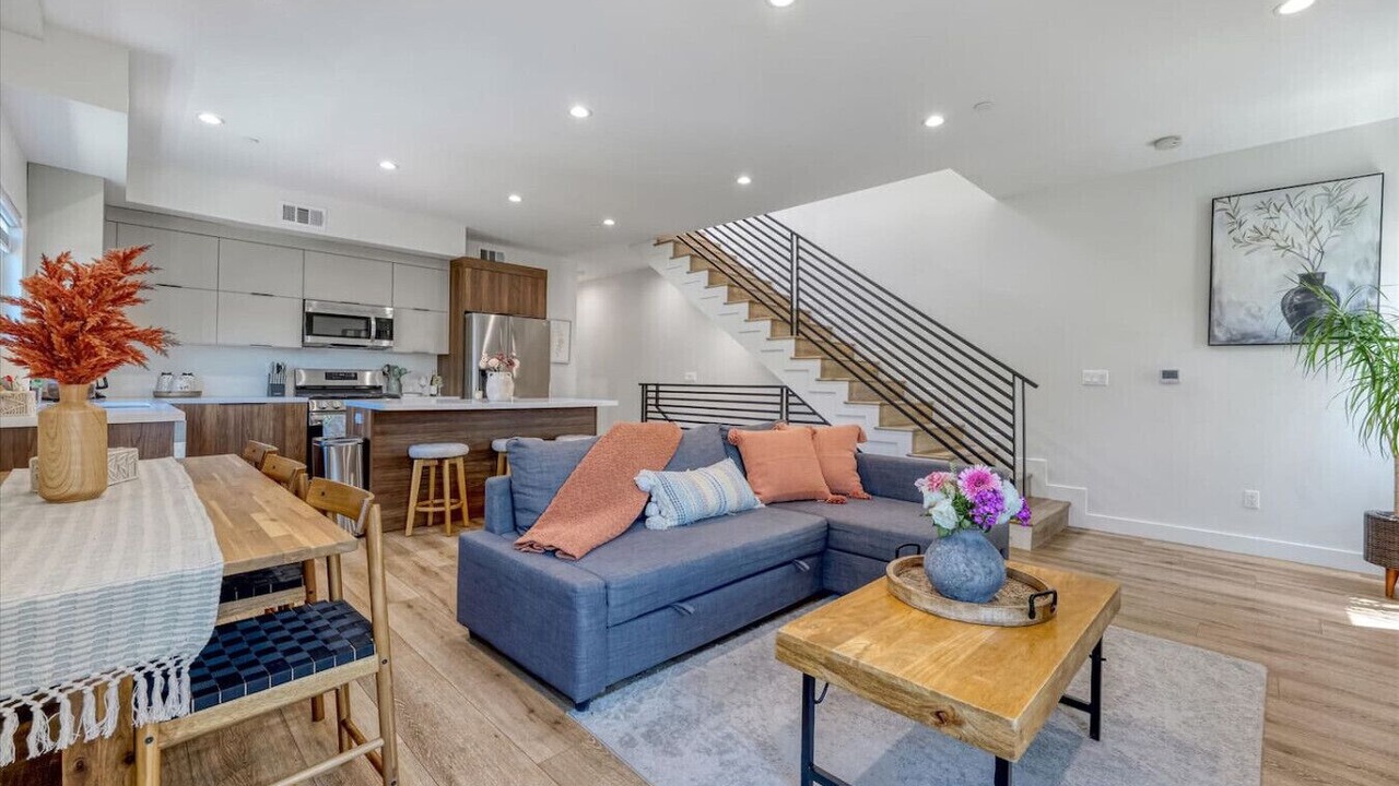 Photo of Bedroom in Sherman Oaks