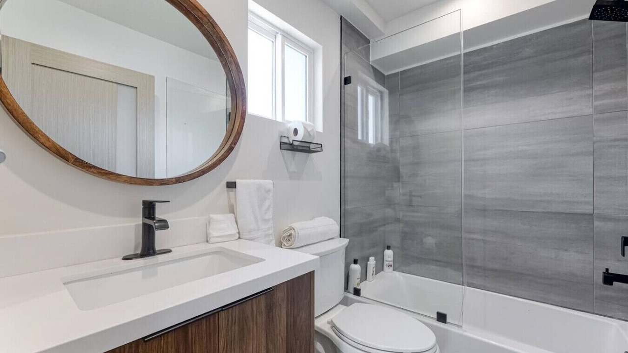 Photo of Bathroom in Sherman Oaks