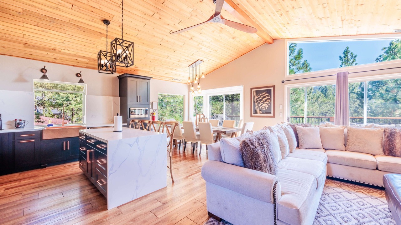 Photo of Livingroom in Boulder Bay