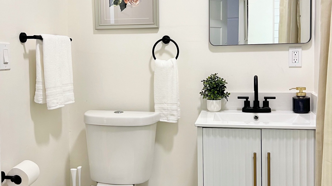 Photo of Bathroom in East Hollywood