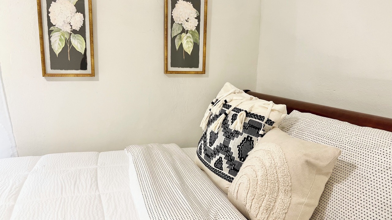 Photo of Bedroom in East Hollywood