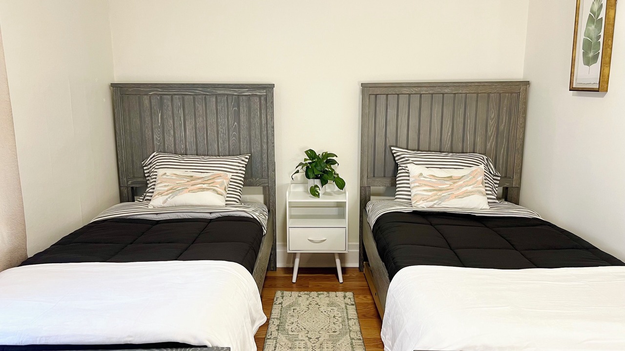 Photo of Bedroom in East Hollywood