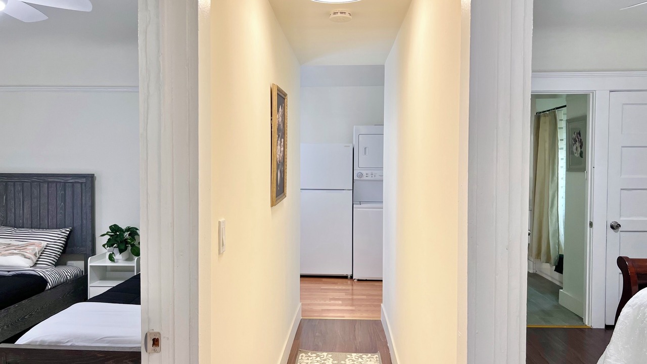 Photo of Bedroom in East Hollywood