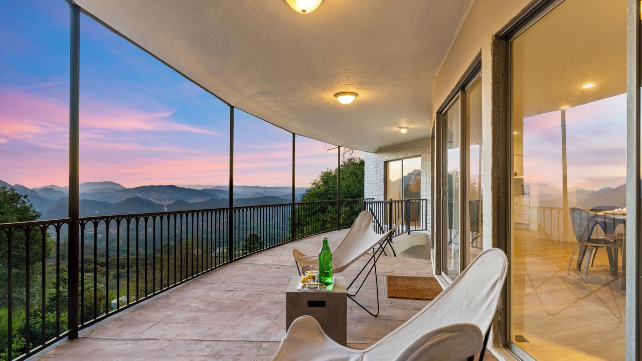 Photo of Patio Balcony in Malibu