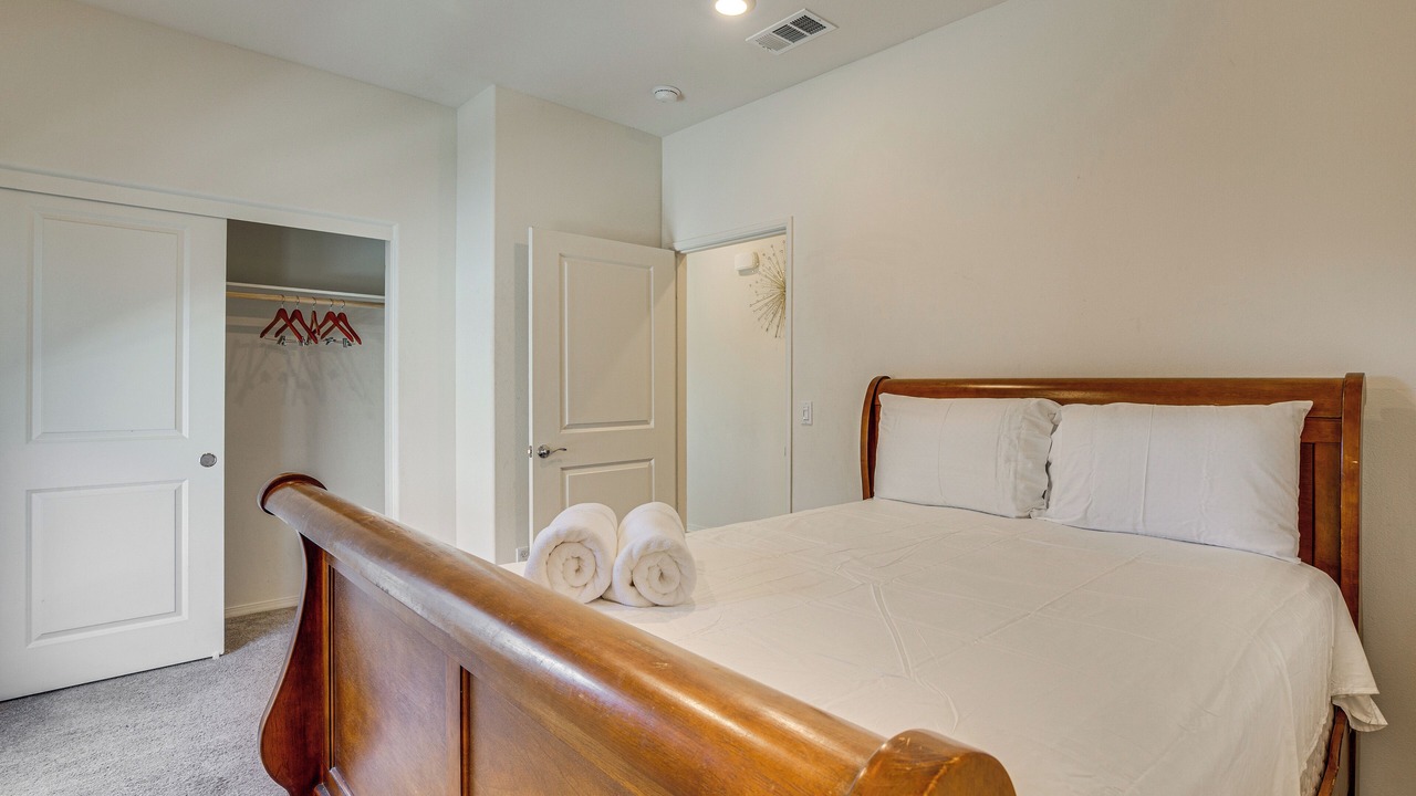 Photo of Bedroom in Victorville