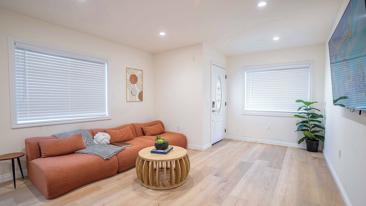 Photo of Livingroom in Mayflower Village