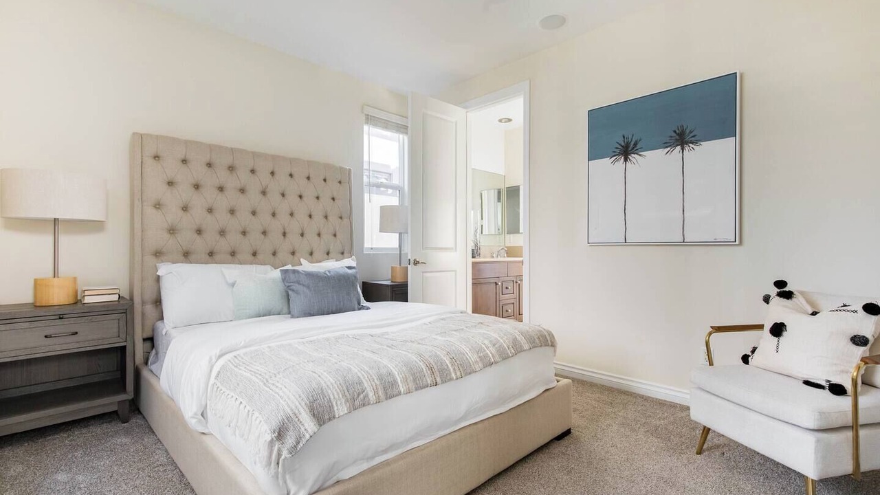Photo of Bedroom in Huntington Beach