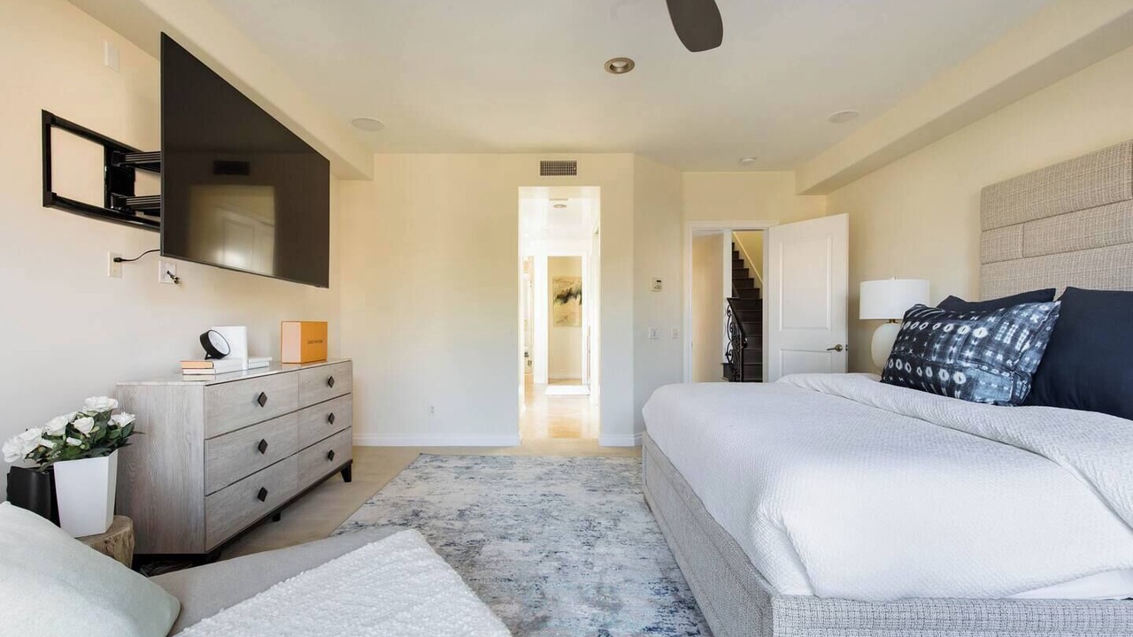 Photo of Bedroom in Huntington Beach