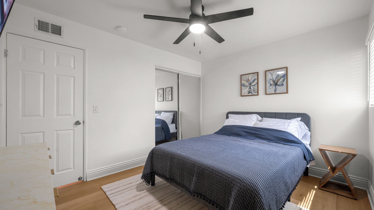 Photo of Bedroom in Canoga Park