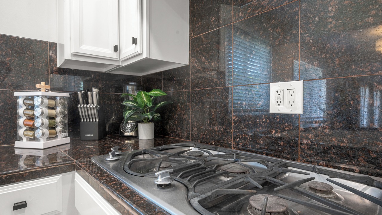 Photo of Kitchen in Canoga Park