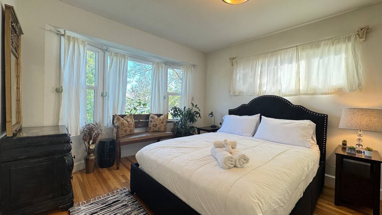 Photo of Bedroom in Encino