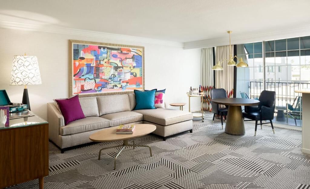Photo of Livingroom in Tri-West