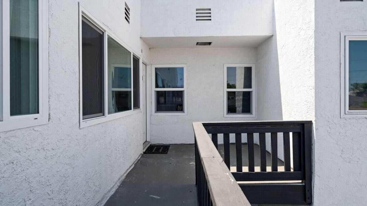 Photo of Patio Balcony in South Wrigley
