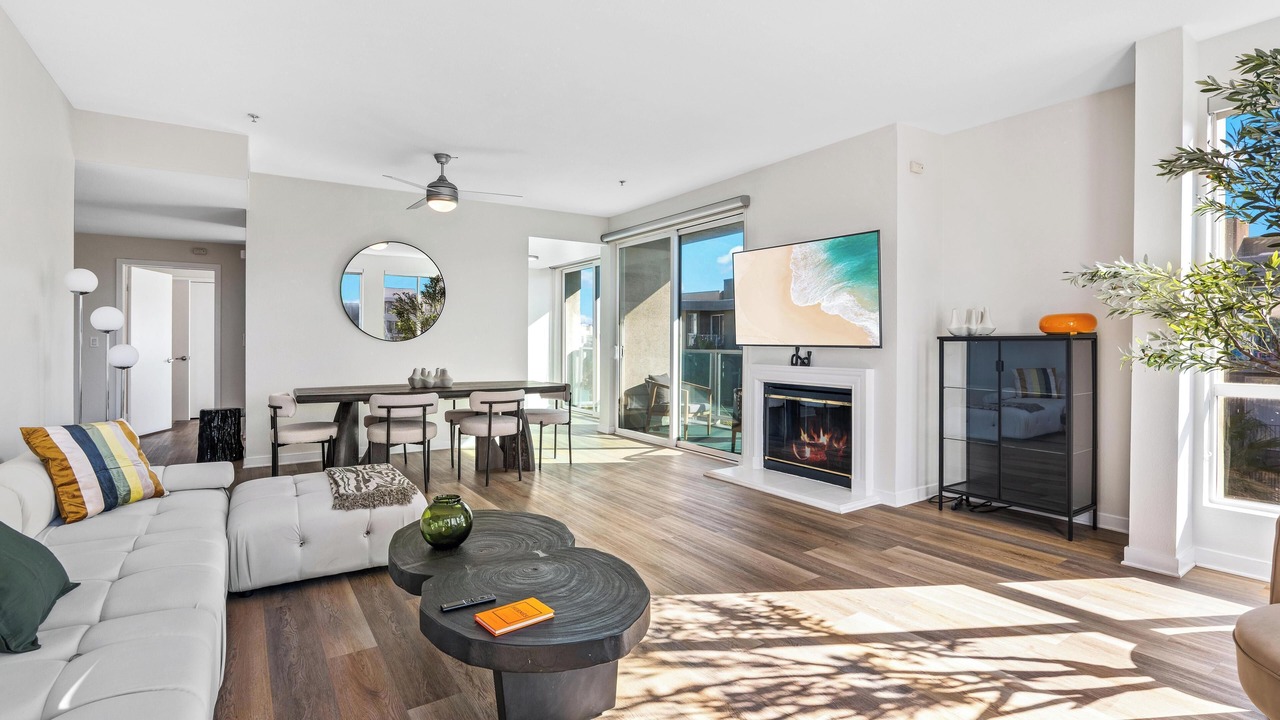 Photo of Livingroom in Marina del Rey