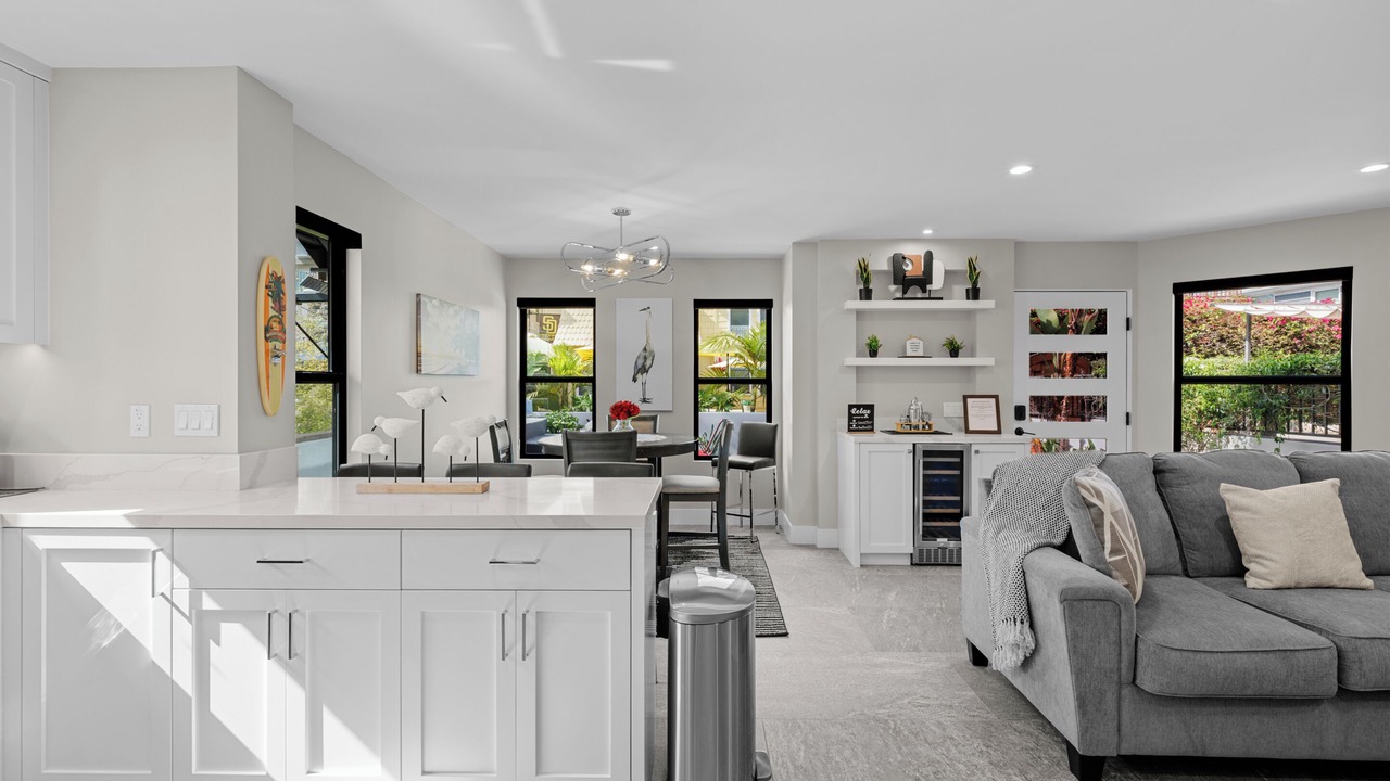 Photo of Livingroom in South Mission Beach