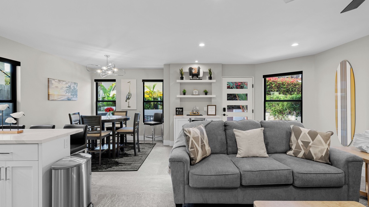 Photo of Livingroom in South Mission Beach