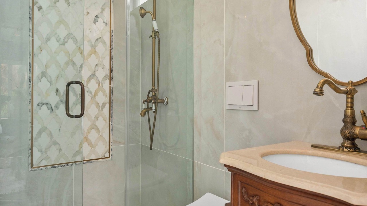 Photo of Bathroom in Pacific Palisades