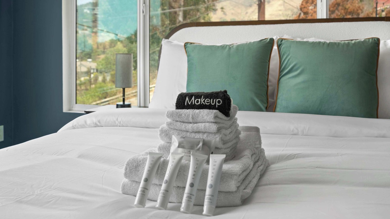 Photo of Bedroom in Pacific Palisades