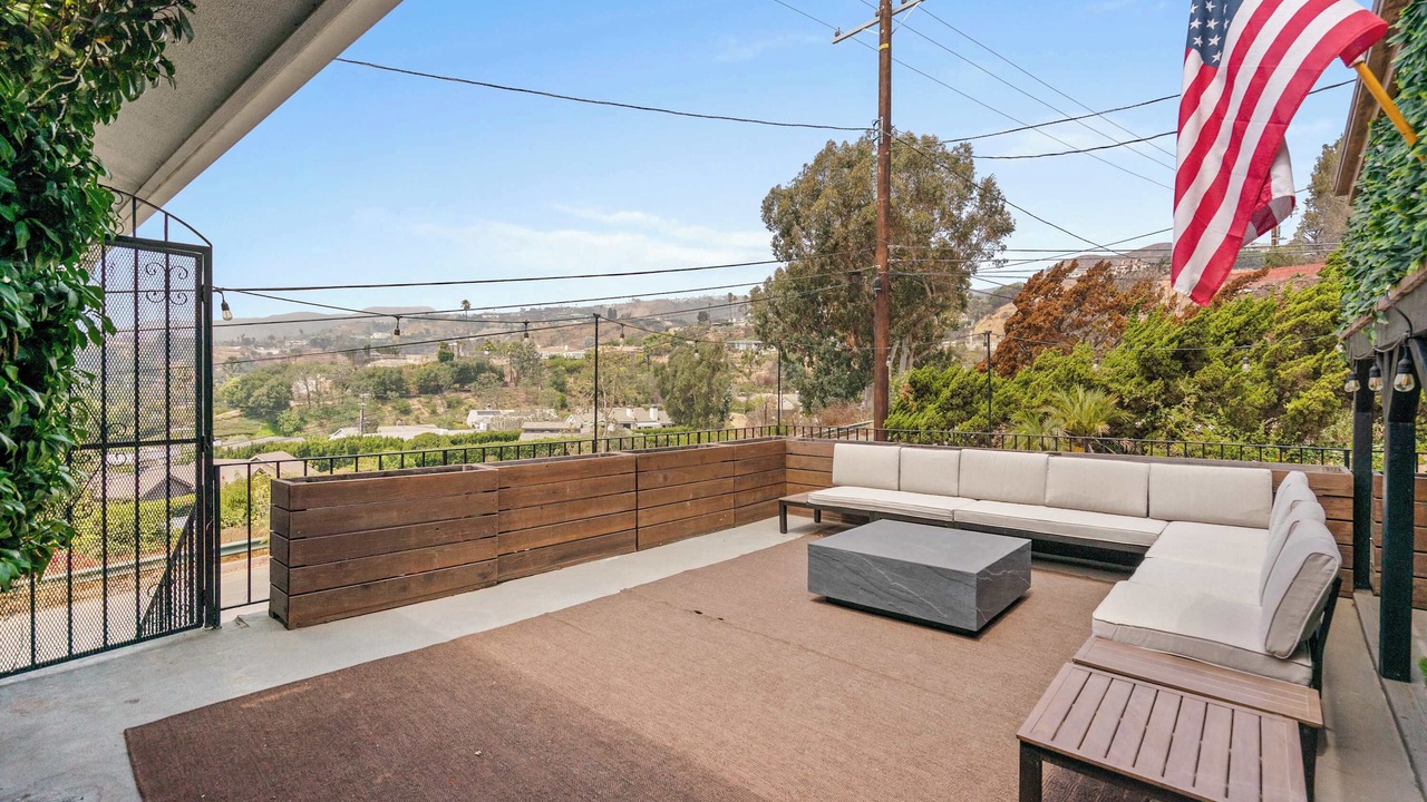 Photo of Patio Balcony in Pacific Palisades