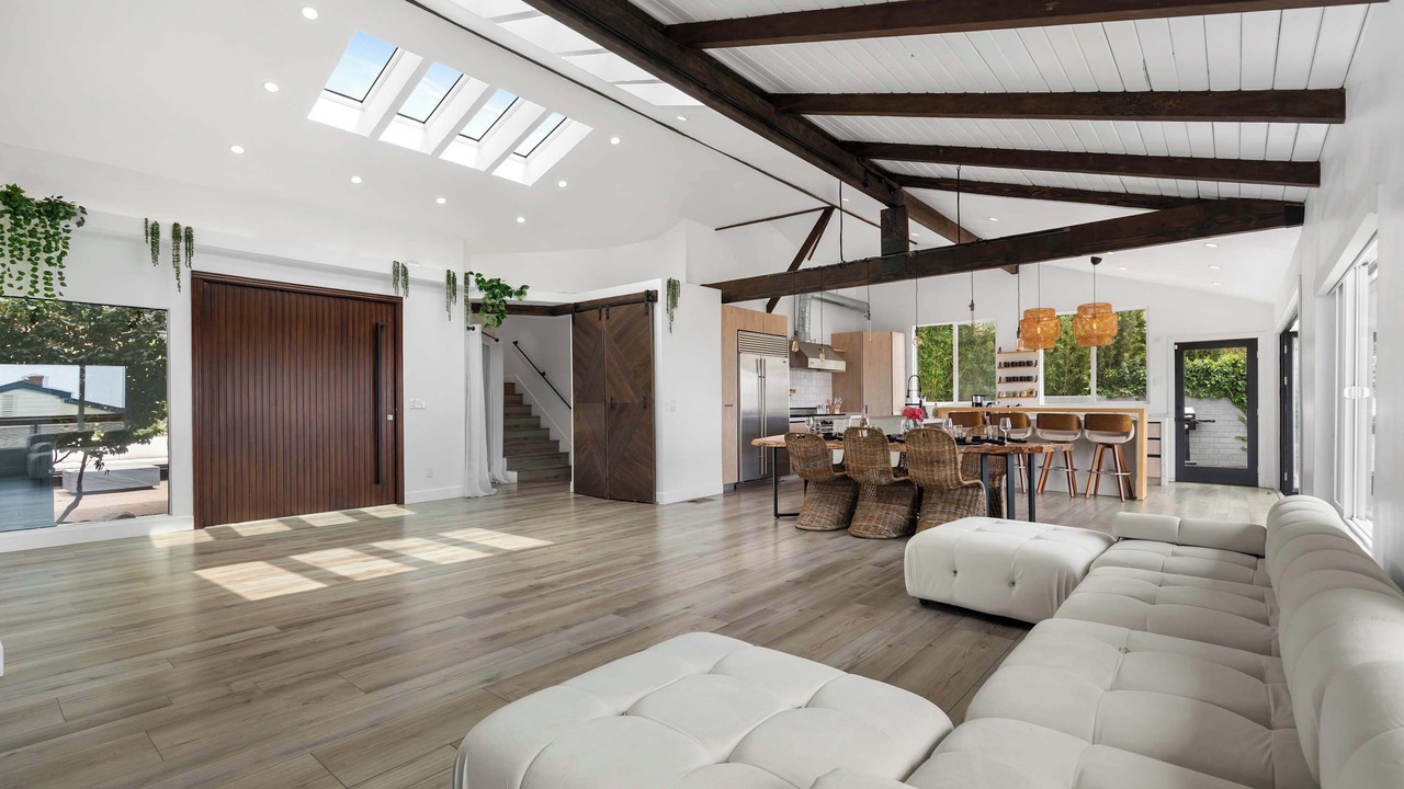 Photo of Livingroom in Pacific Palisades