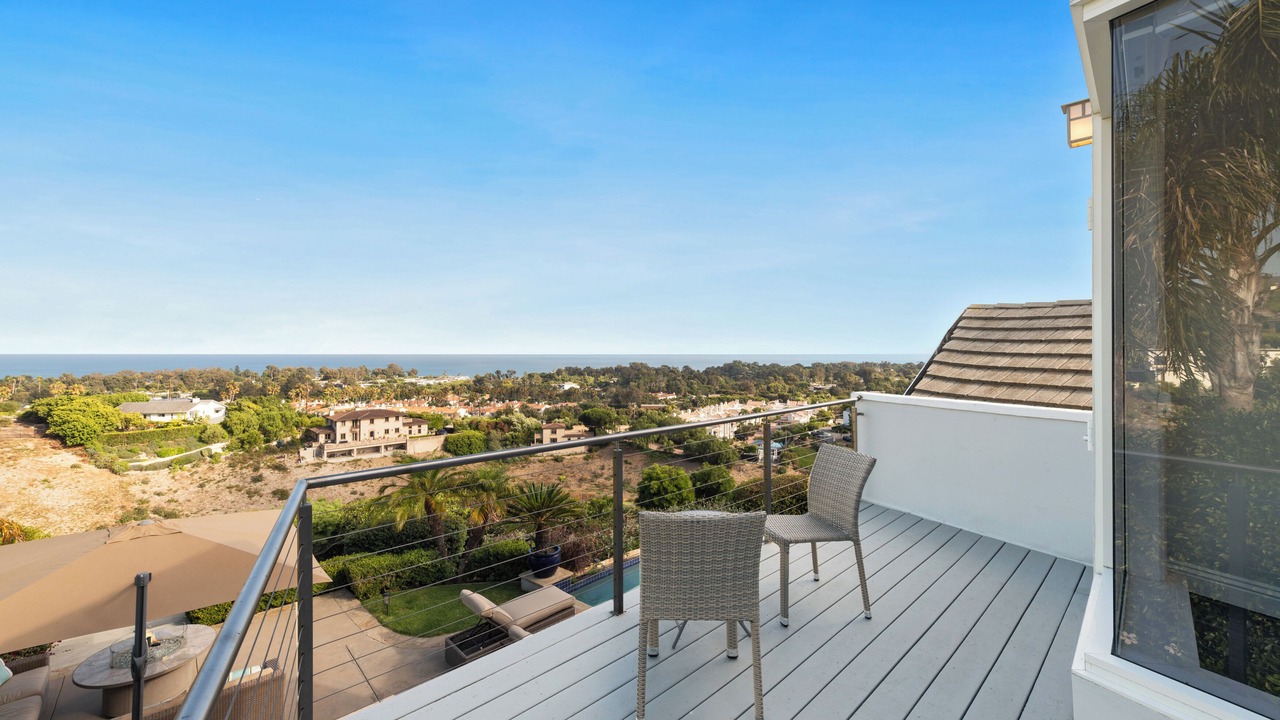 Photo of Patio Balcony in Central Malibu