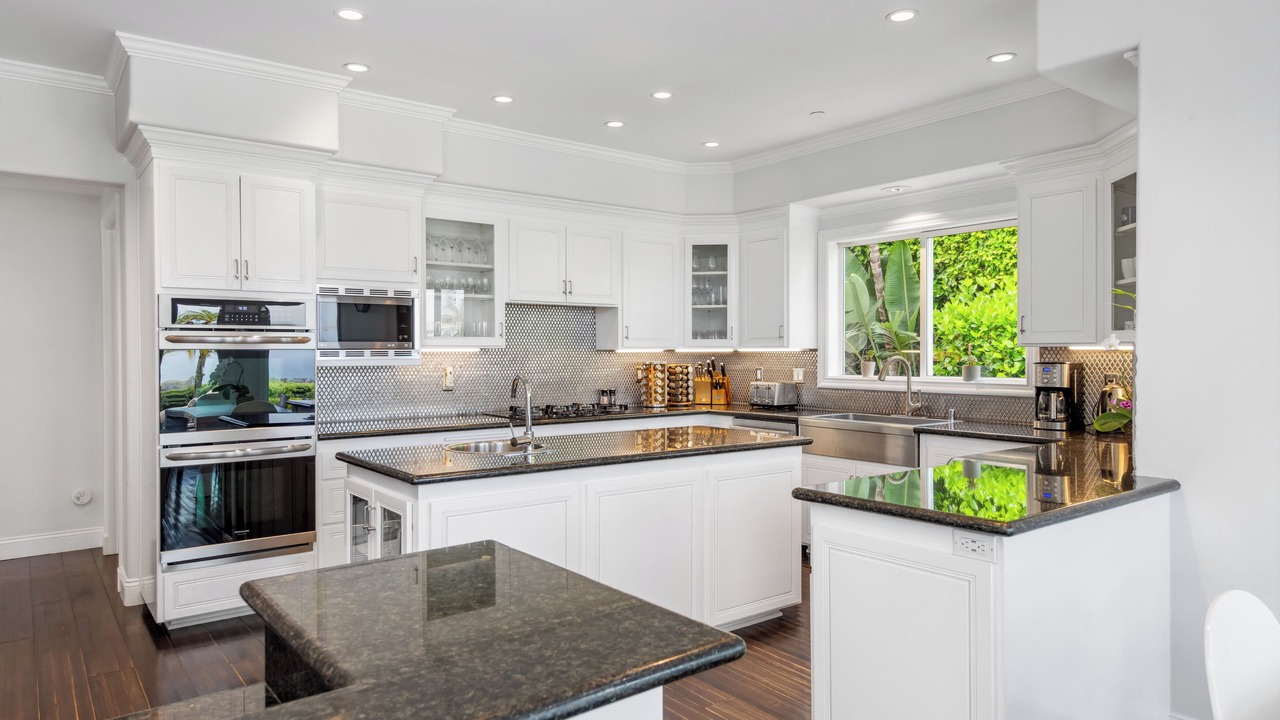 Photo of Kitchen in Central Malibu