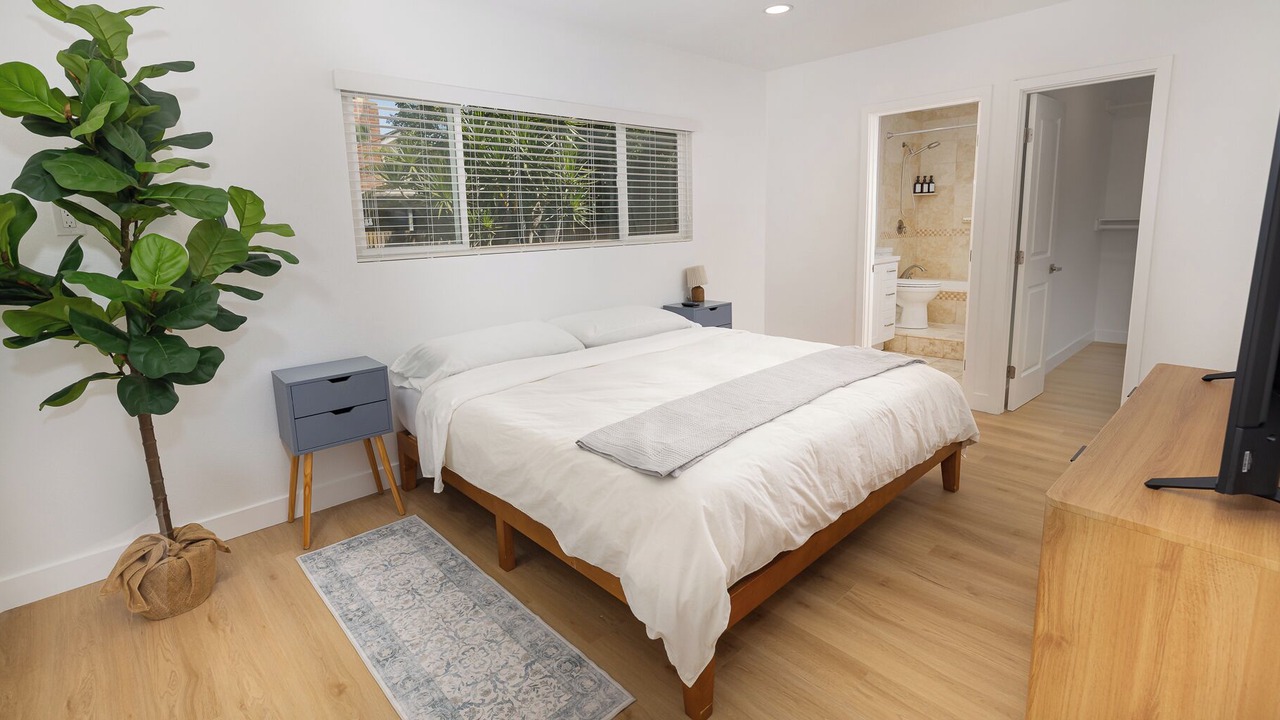 Photo of Bedroom in Northeast Anaheim