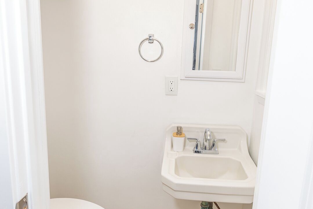 Photo of Bathroom in Northeast Anaheim