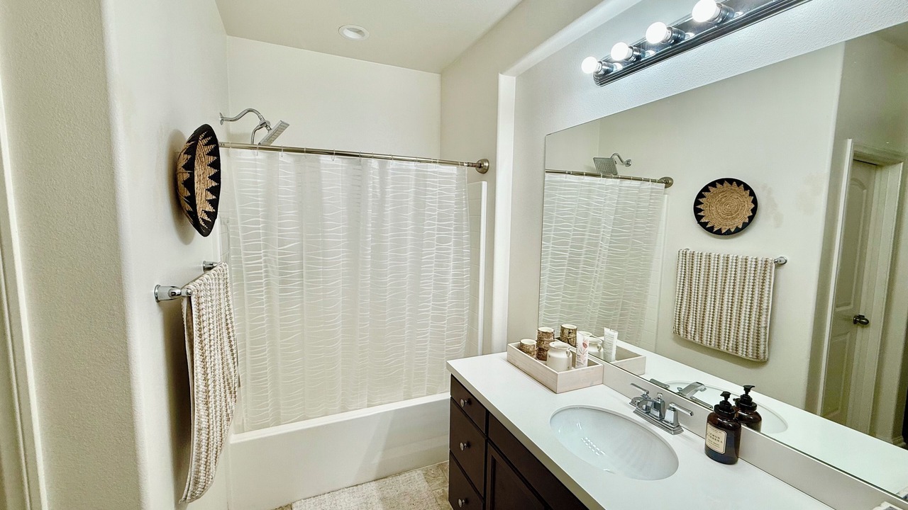 Photo of Bathroom in Lake Elsinore