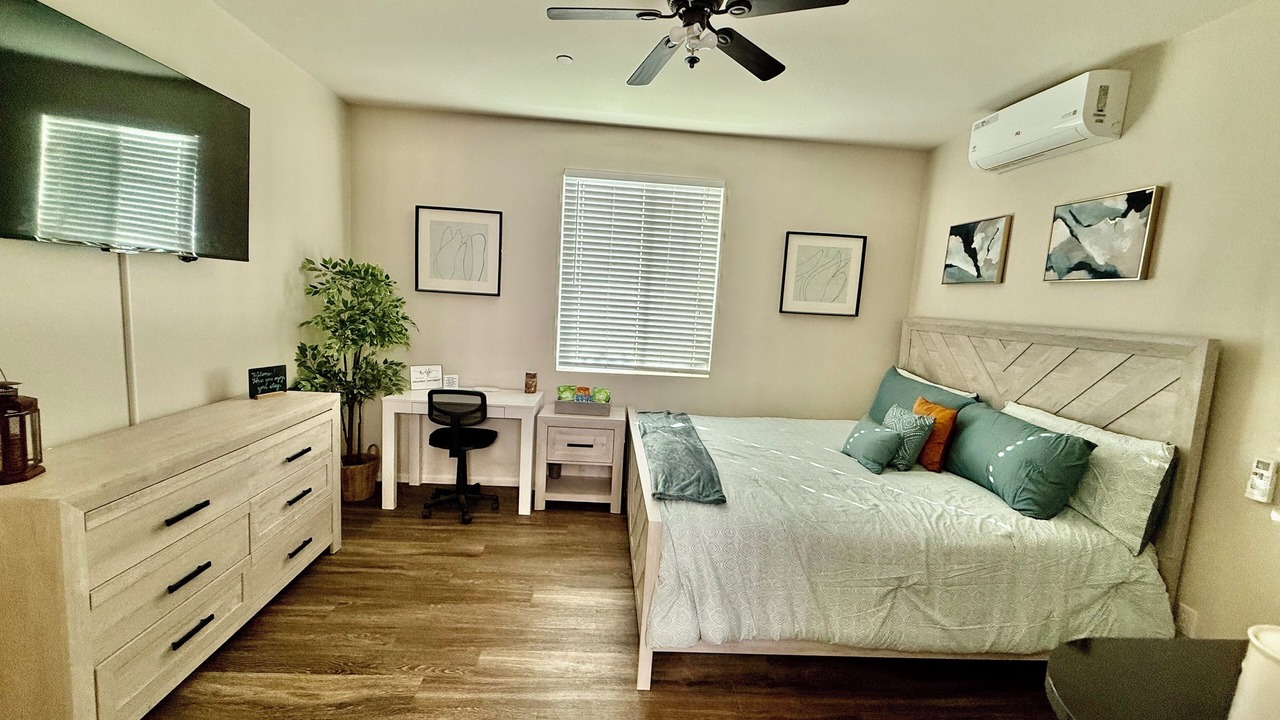 Photo of Bedroom in Lake Elsinore