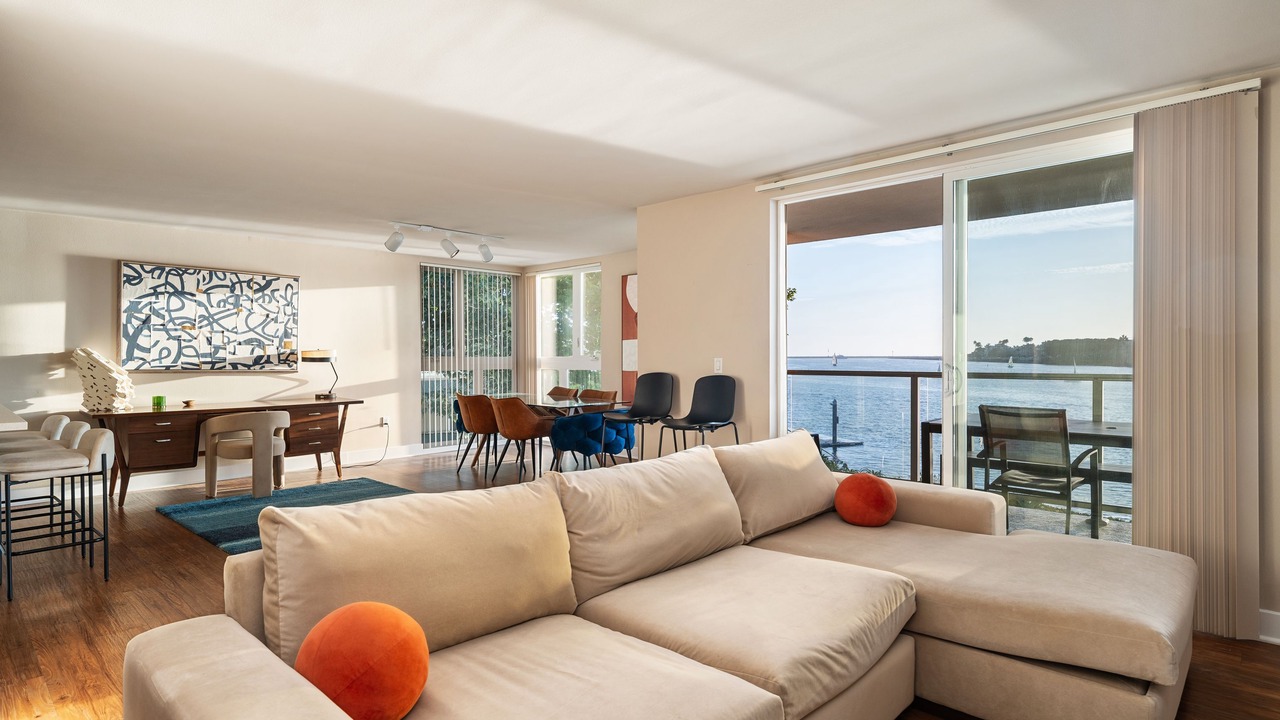 Photo of Livingroom in Marina del Rey