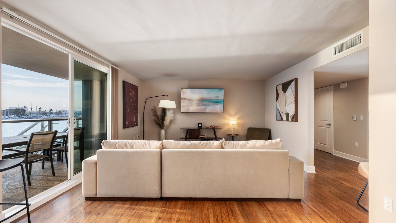 Photo of Livingroom in Marina del Rey