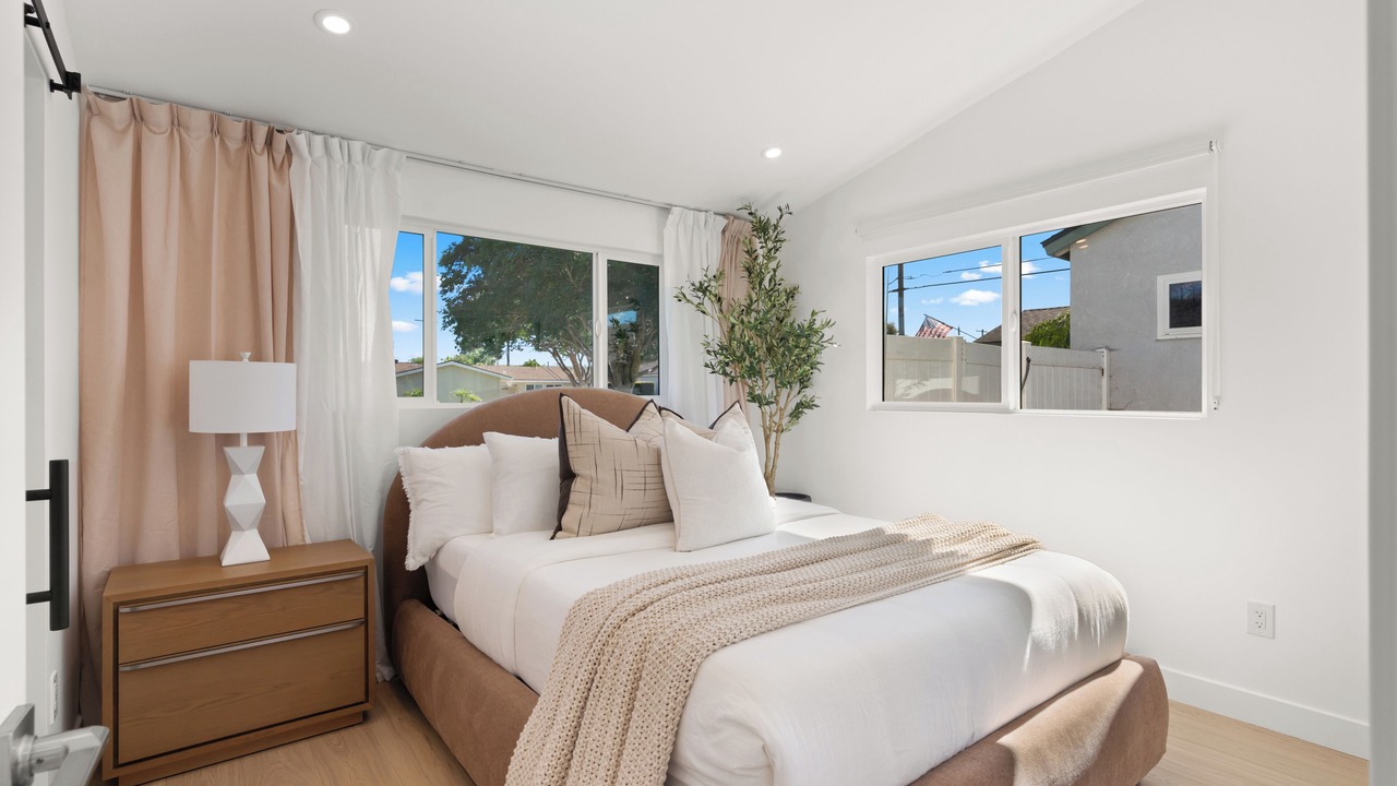Photo of Bedroom in Northwest Anaheim
