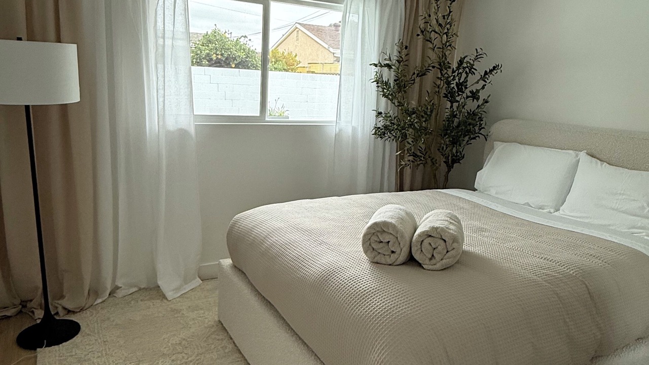Photo of Bedroom in Northwest Anaheim