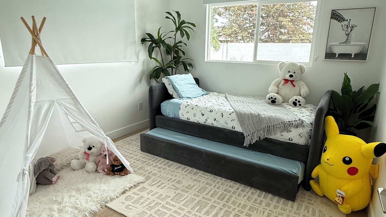 Photo of Bedroom in Northwest Anaheim