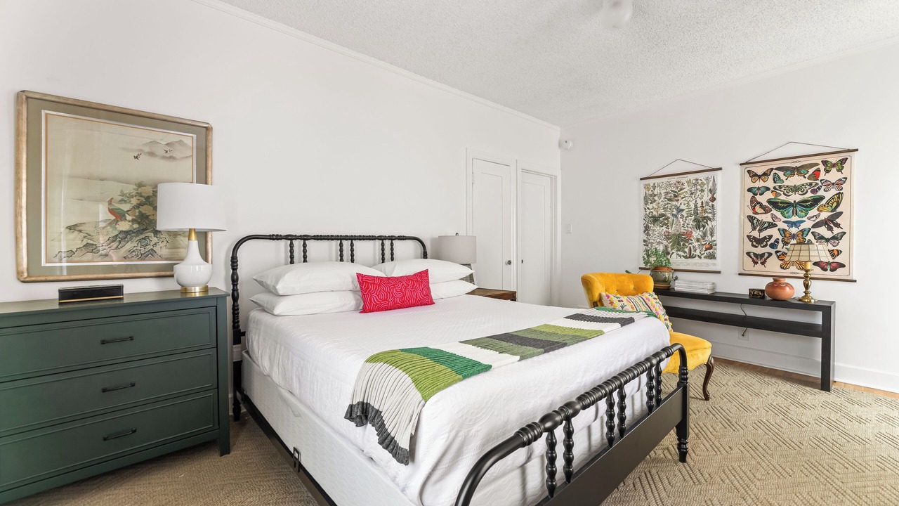 Photo of Bedroom in Mid City