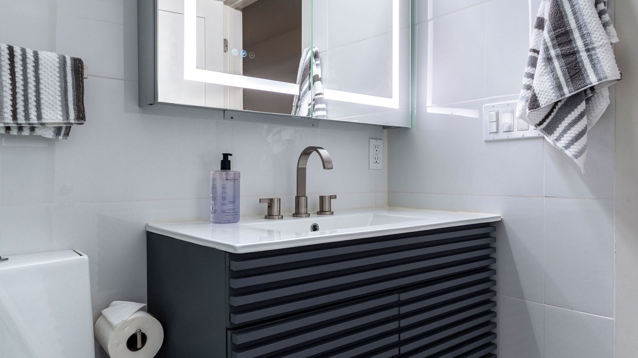 Photo of Bathroom in La Crescenta-Montrose