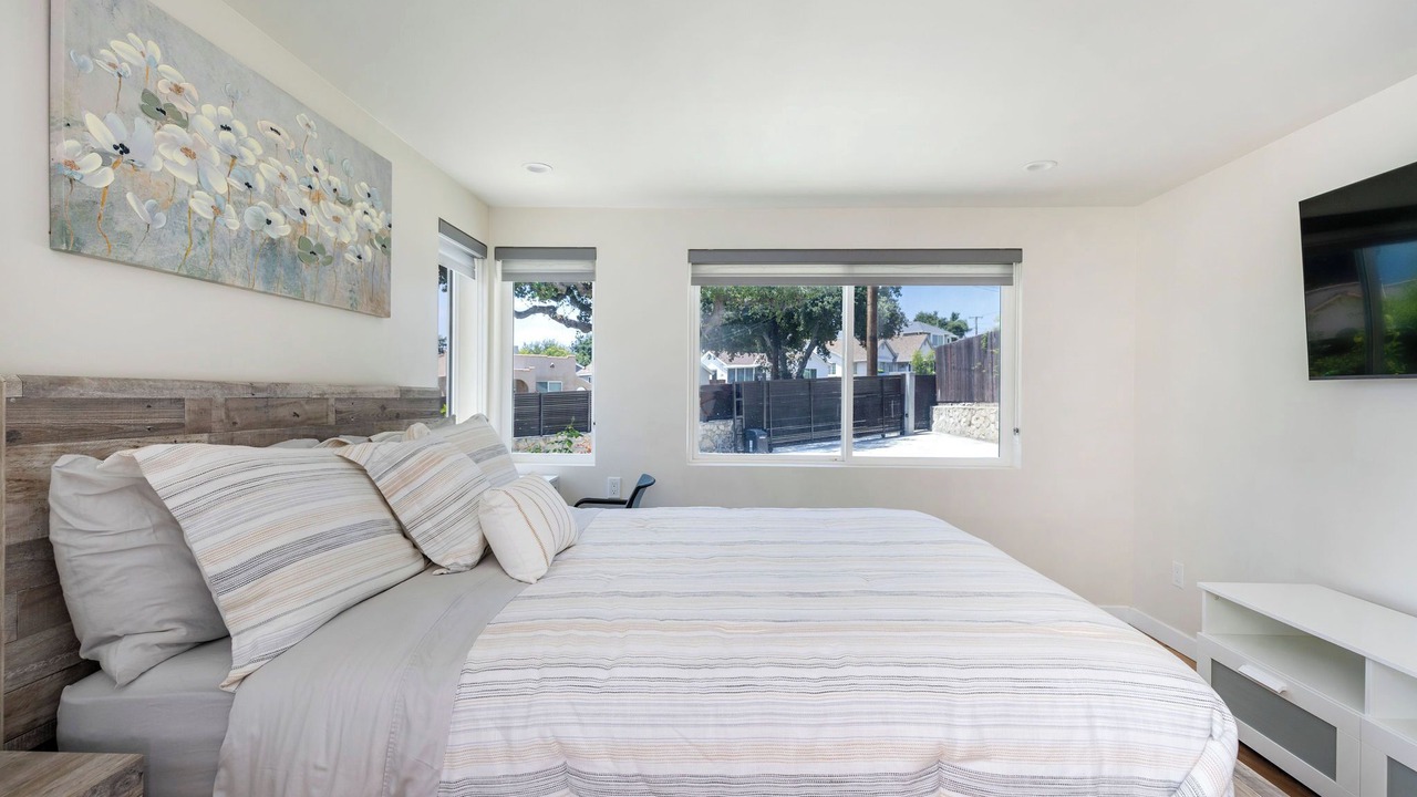 Photo of Bedroom in La Crescenta-Montrose