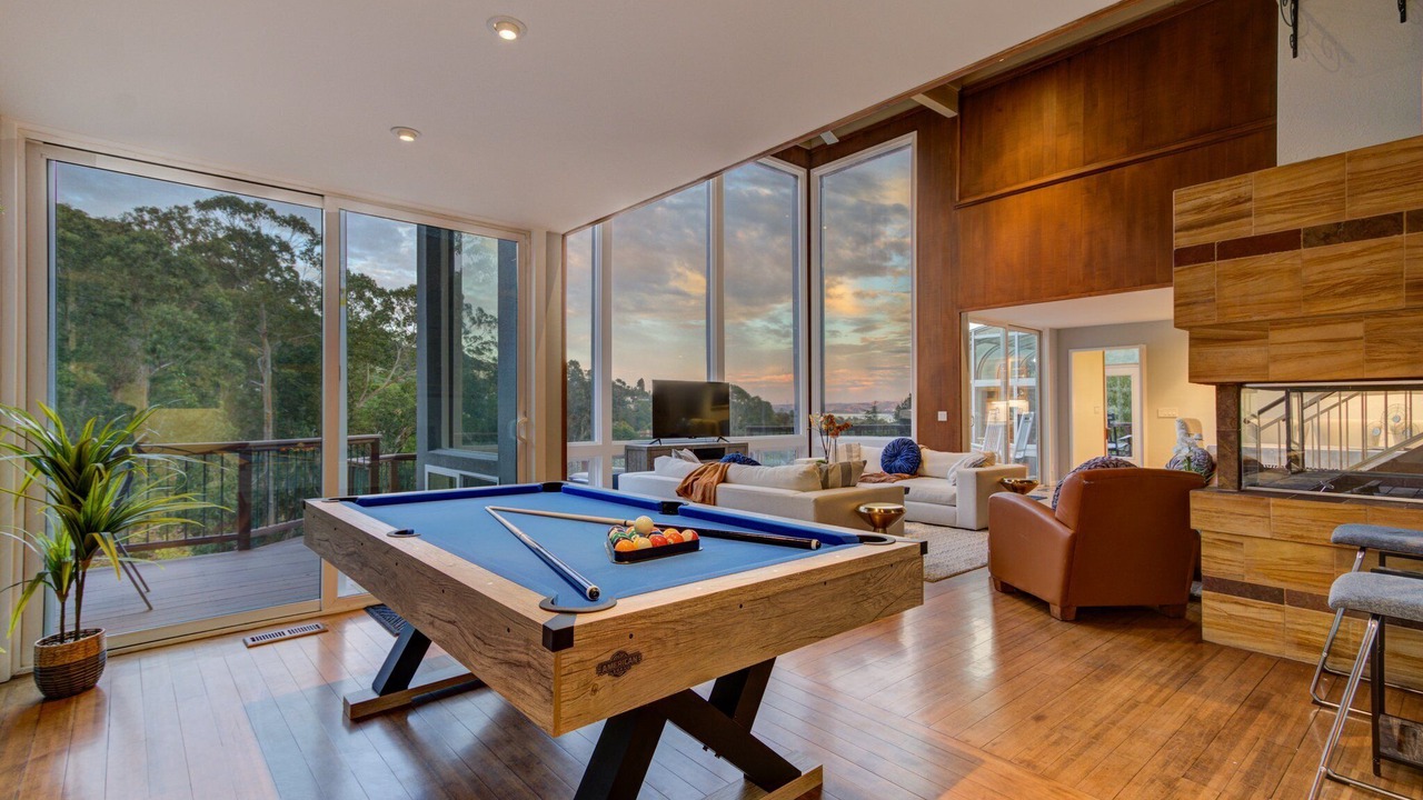Photo of Livingroom in Country Club
