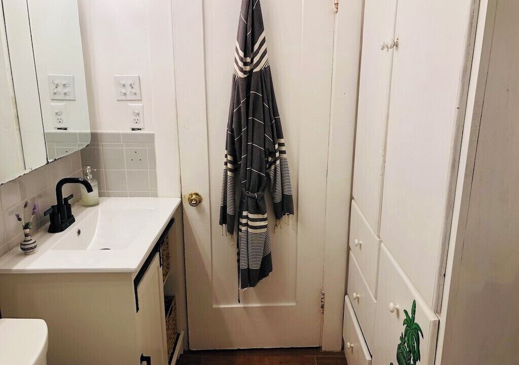 Photo of Bathroom in Park Mesa Heights
