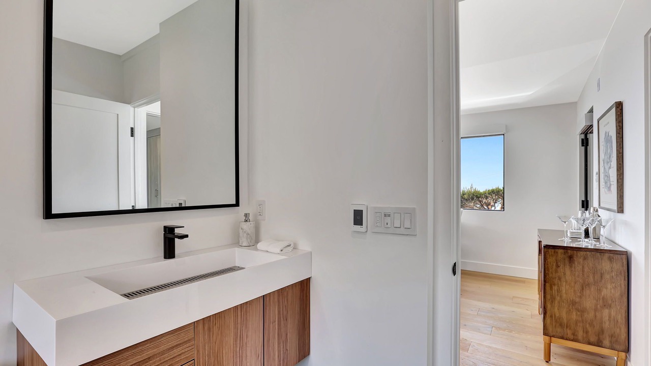 Photo of Bathroom in Western Malibu
