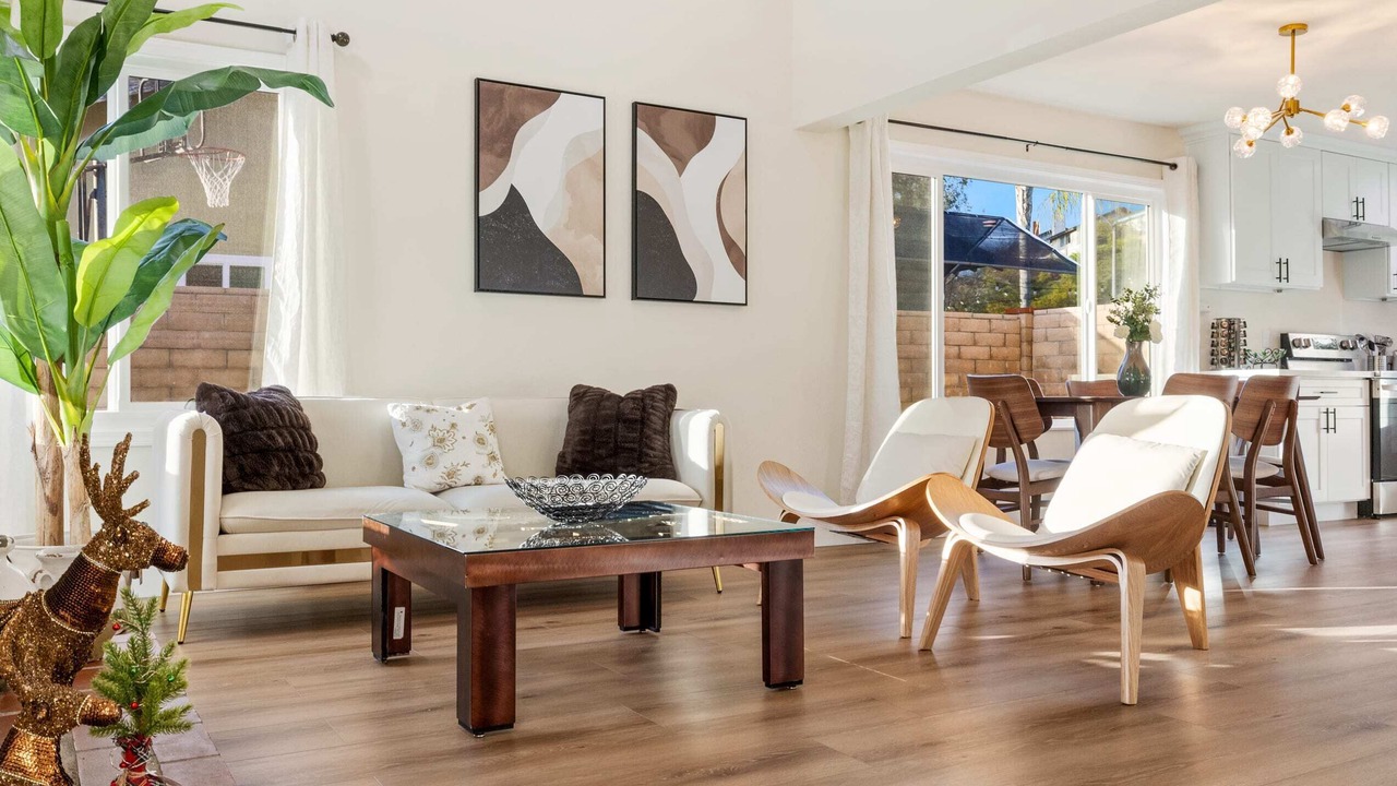 Photo of Livingroom in West Covina