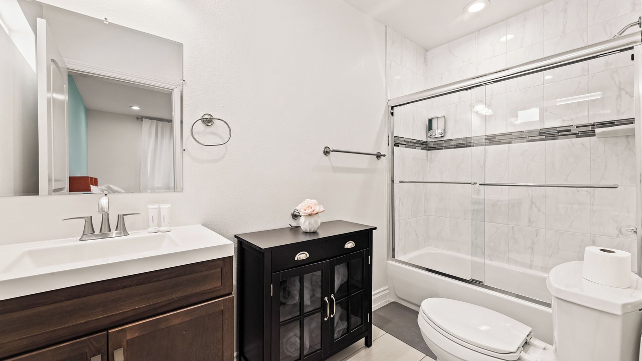 Photo of Bathroom in Los Angeles