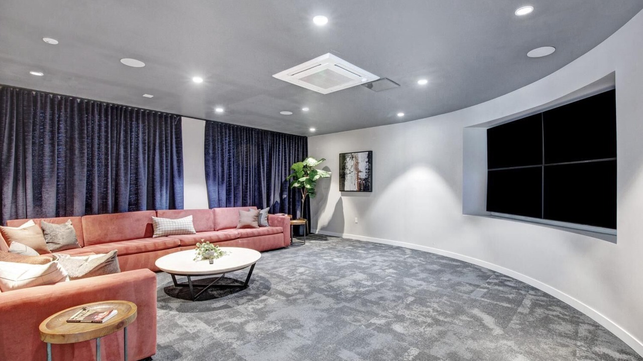 Photo of Livingroom in Canyon Country