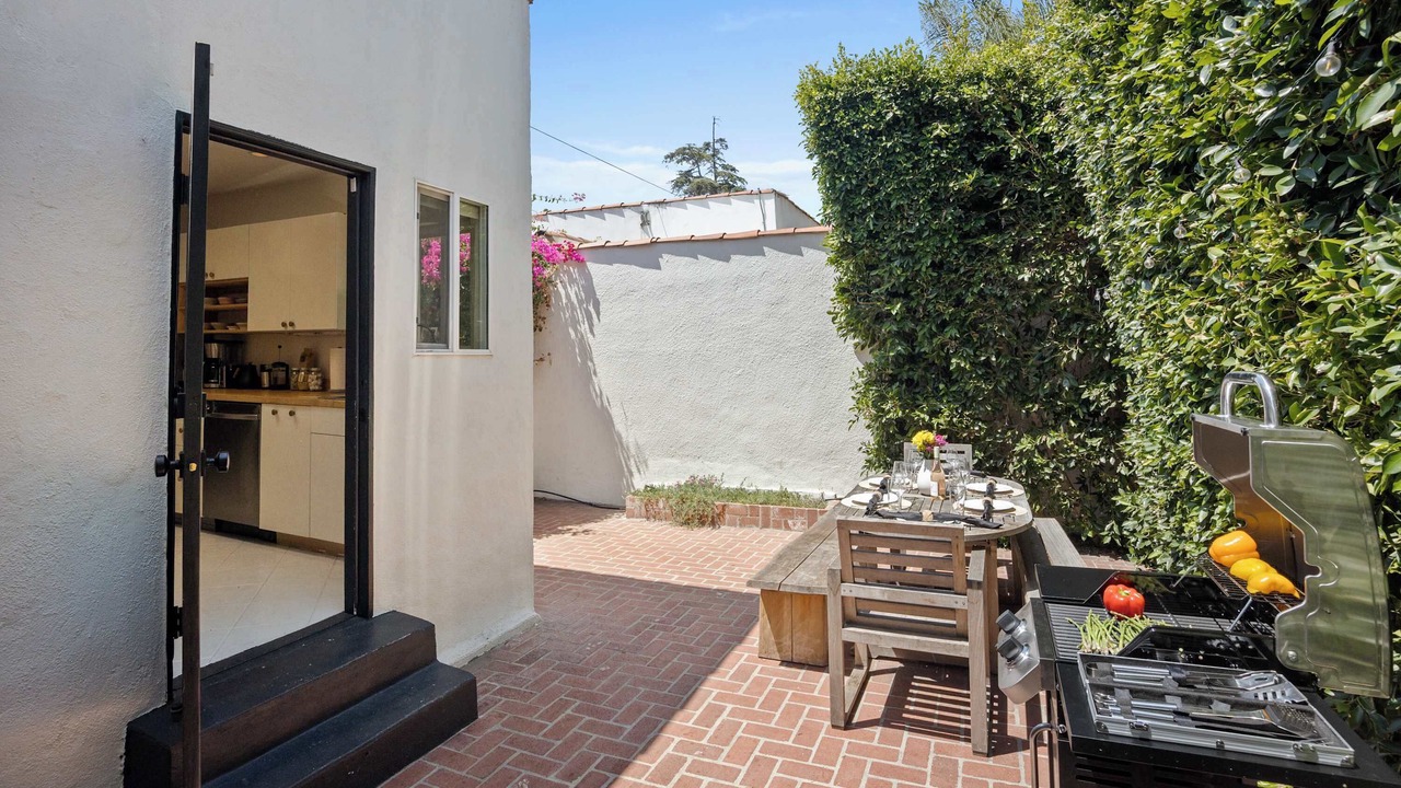 Photo of Outdoor in Melrose
