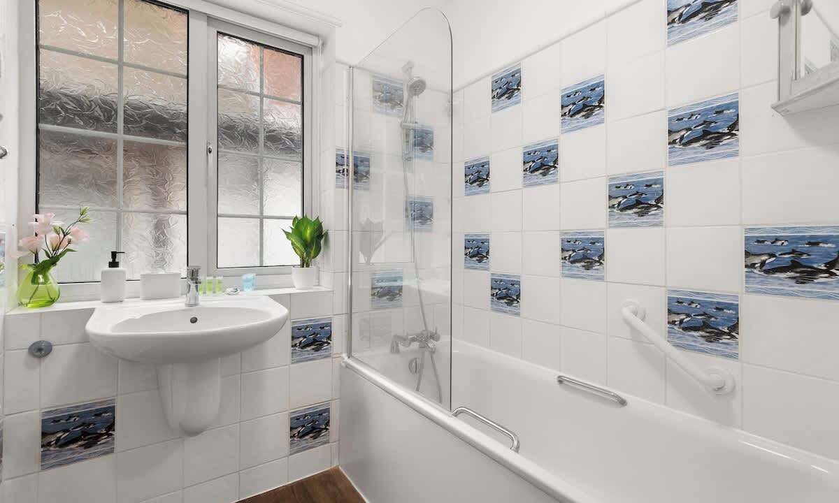 Photo of Bathroom in Brent Cross