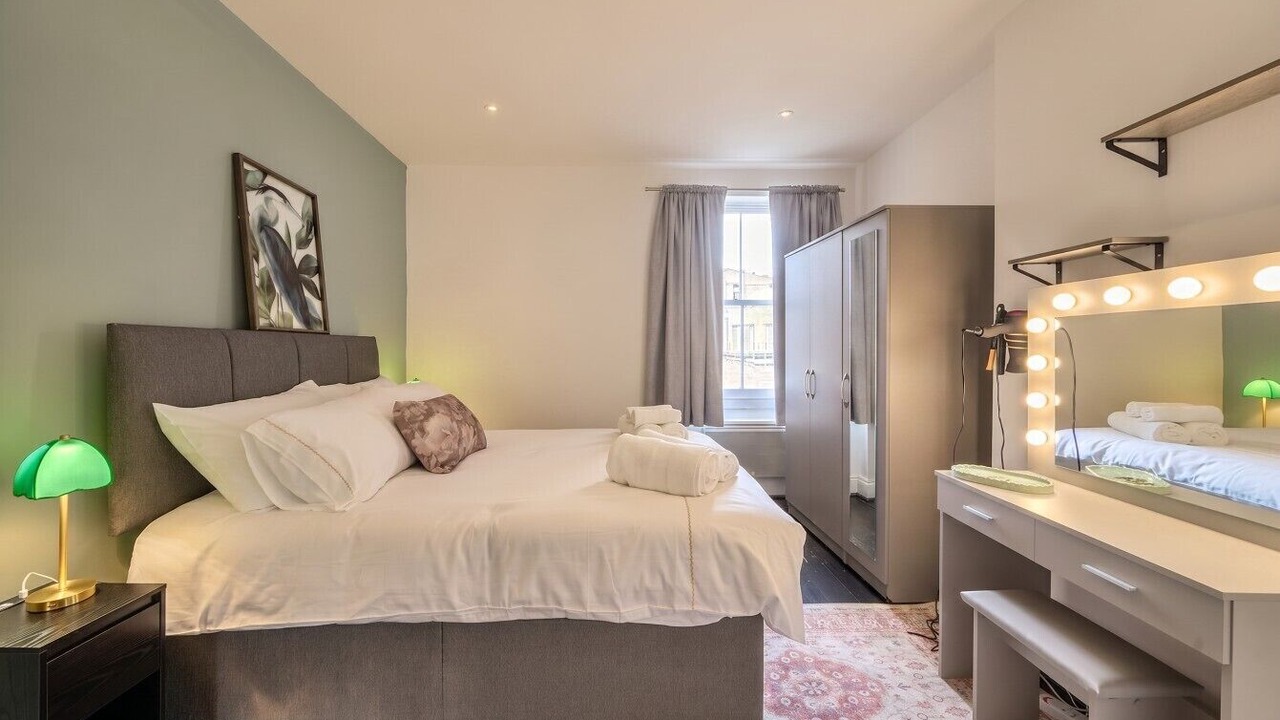 Photo of Bedroom in Golders Green