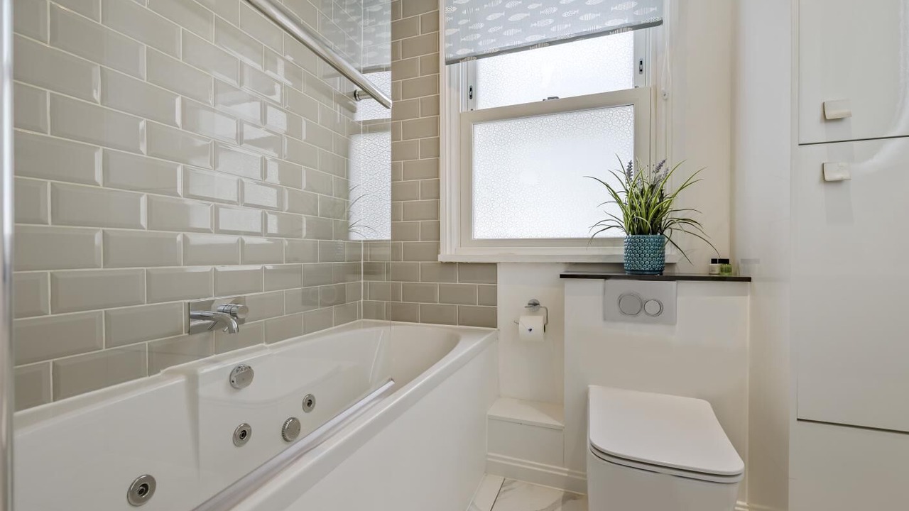 Photo of Bathroom in Newquay City Centre
