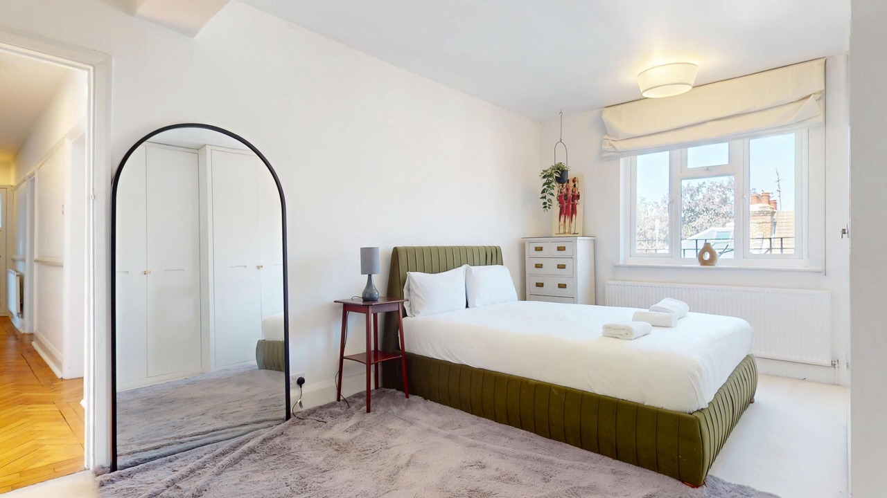 Photo of Bedroom in Belsize