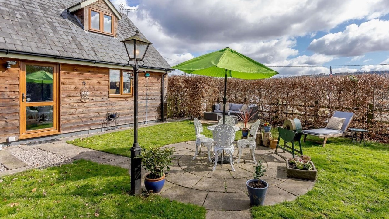 Photo of Patio Balcony in Whitecroft